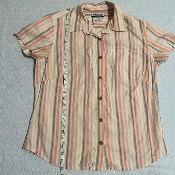 Striped Columbia sportswear collared shirt - Picture 4 of 5